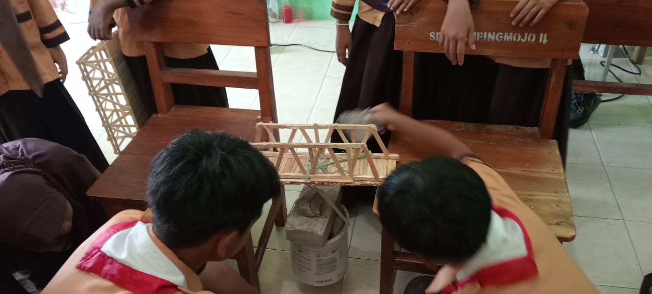 RANCANG JEMBATAN RANGKA BATANG